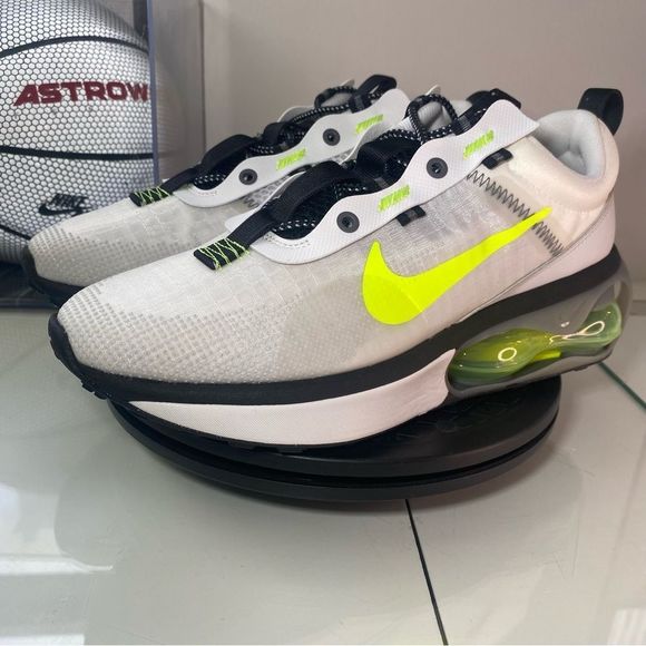 summit white and volt